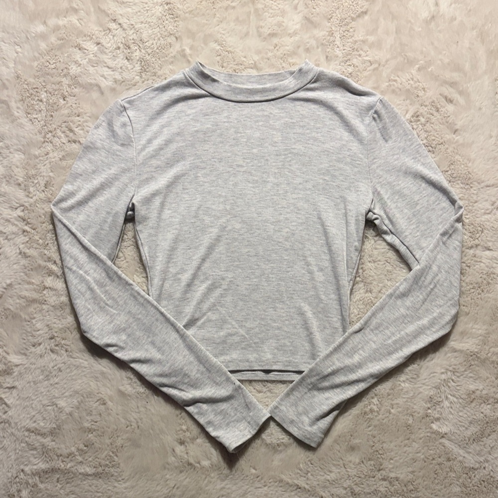 Light Gray Long-Sleeve Crewneck Top